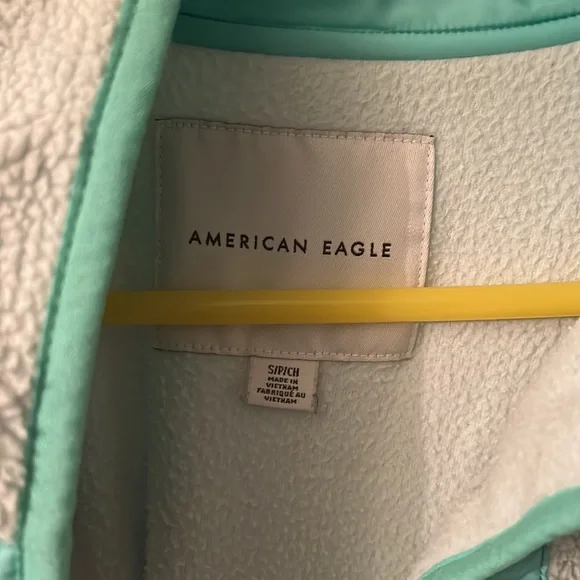 American Eagle Sweater/jacket - Picture 4 of 5